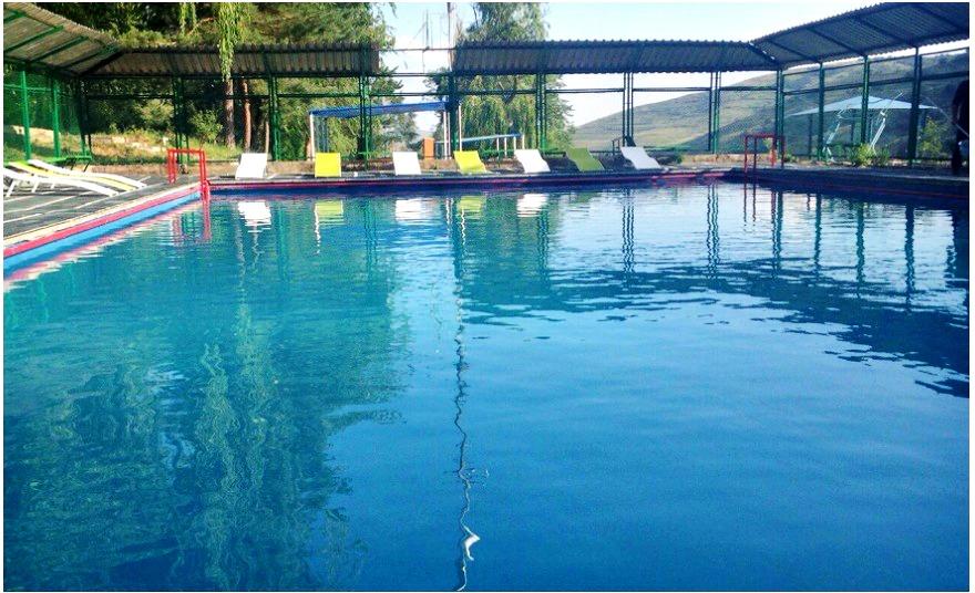 open-outdoor-pool-loxavazan-karin-resort