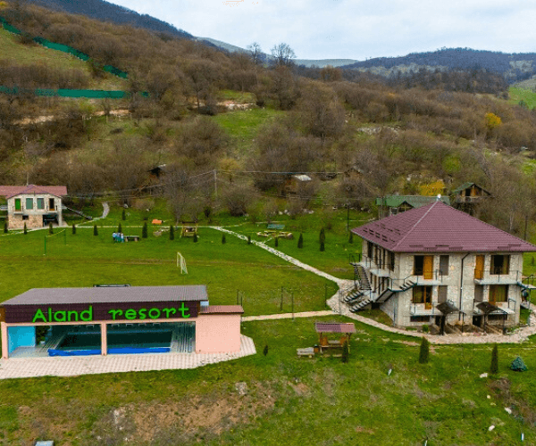 loxavzanov-hyuranoc-enokavan-aland-resort