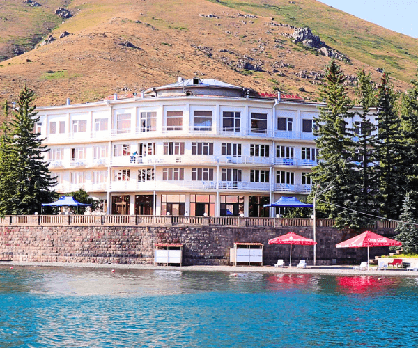Blue-sevan-hotel-hangist-zexchov