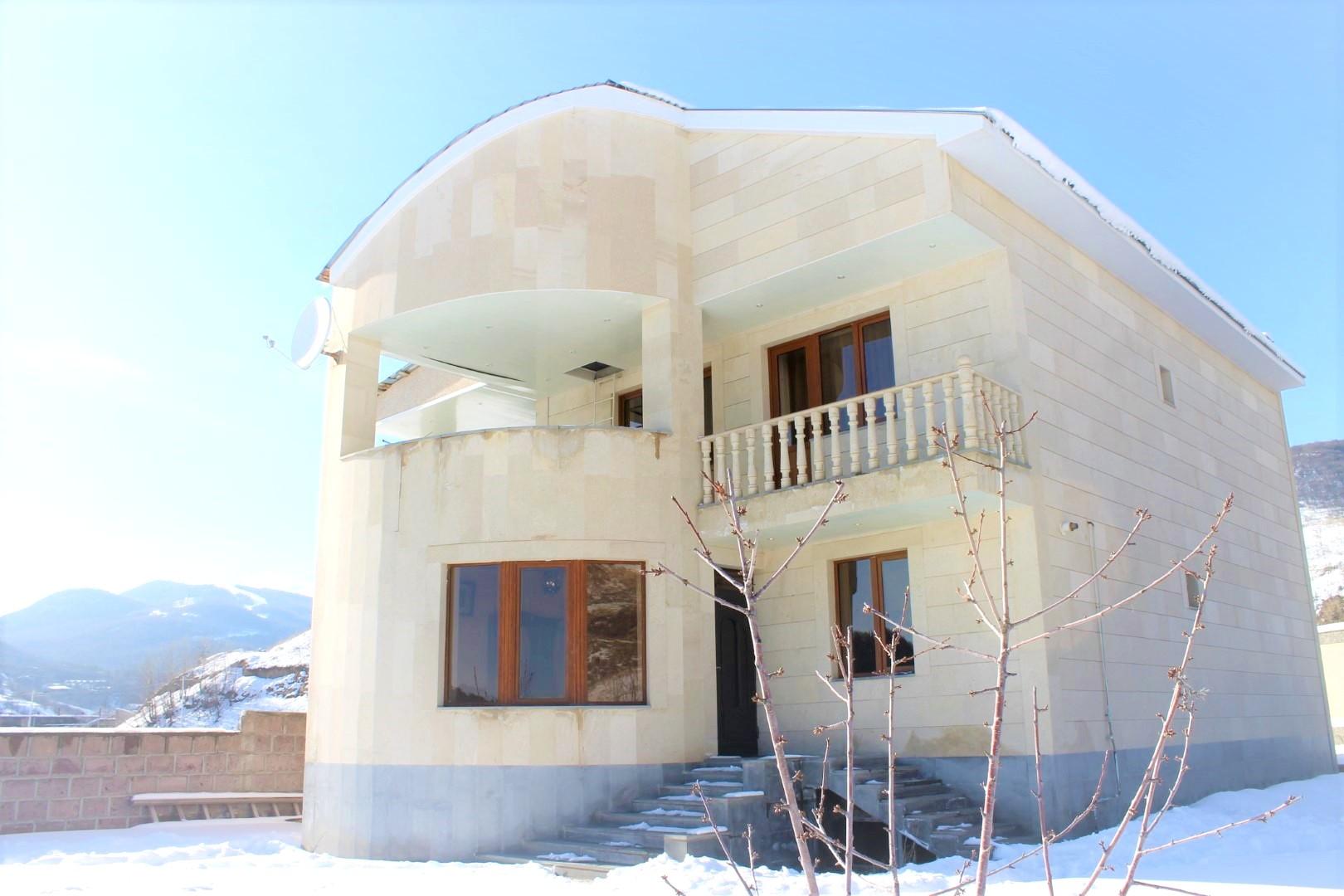 richard-villa-garden-tsaghkadzor