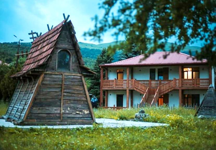 hotel-tezh-ler-hangist-lori
