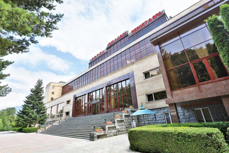 dilijan-resort-senyak-cottage-loxavazan-snund