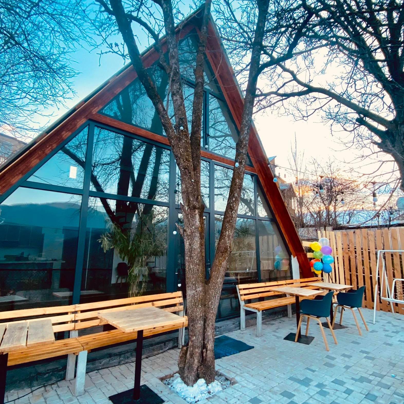 fill-house-dilijan-by-triangle