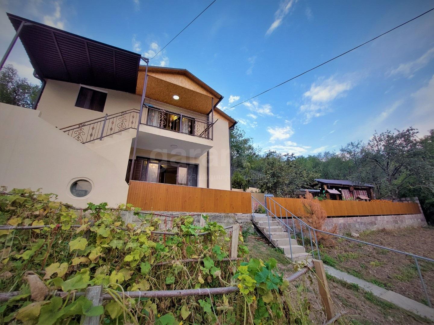 nver-house-dilijan-hangist