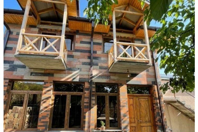 gastro-yard-and-guest-house-enokavan
