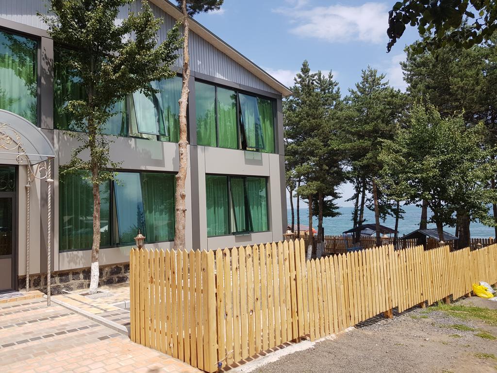 jrahars-resort-hangist-sevan