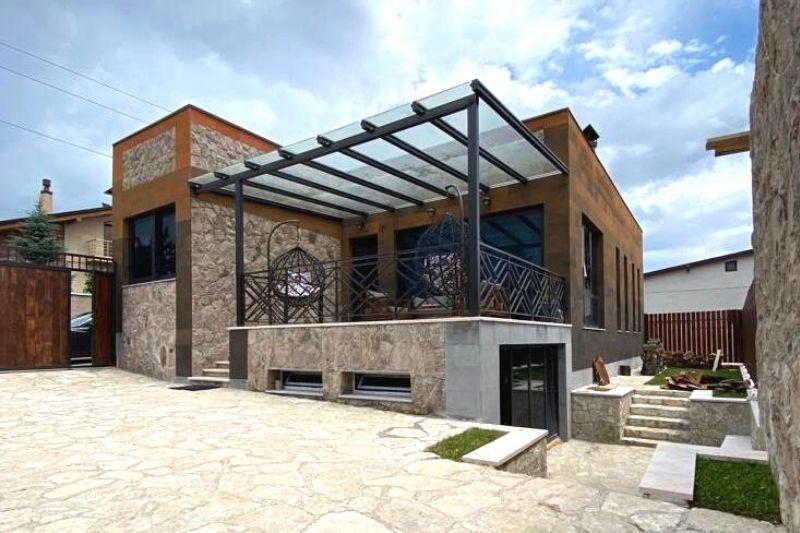 dilijan-house-hyuratun-dilijanum-taxavar