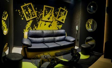 cinema-club-roly-lounge-bar-films