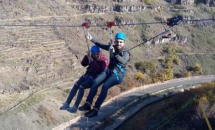 yerevan-zipline-airlines-trichq-zeghchov