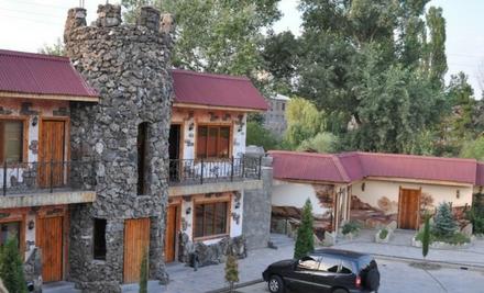 mayisyan-kamurdj-hotel-ijevan-hangist-zexchov