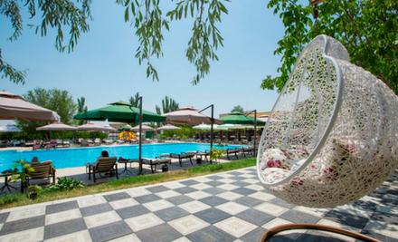 cross-resort-swimming-pool-zexch