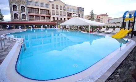 loxavazan-yerevan-caucasus-swimming-pool