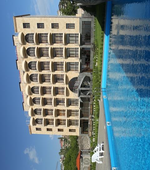 loxavazan-nare-hotel-yerevan