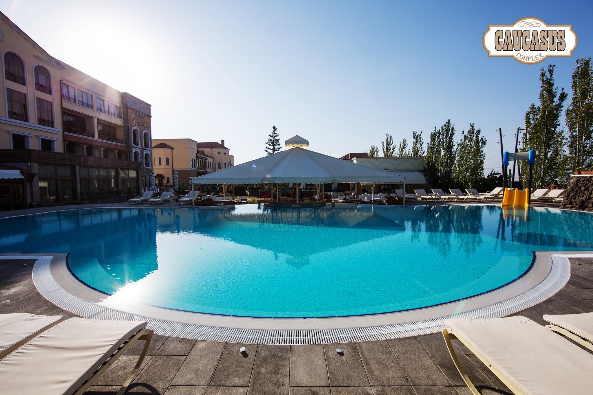 yerevan-caucasus-swimming-pool
