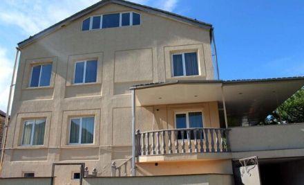 guesthouse-family-and-friends-dilijan