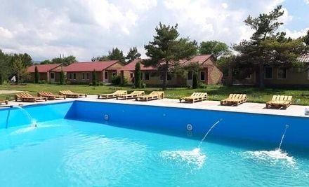 gladzor-resort-sevan-cottage