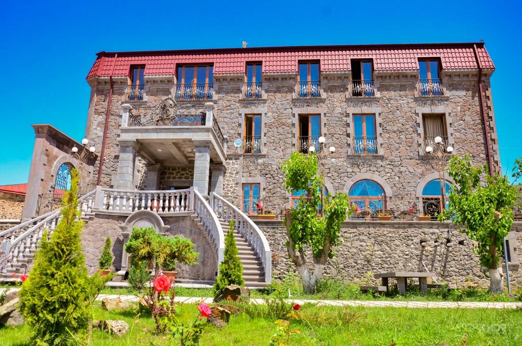 khoreayi-dzor-hotel-goris