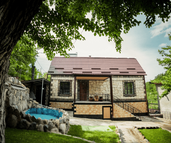 yuratun-vanadzor-lori-dacha-guest-house