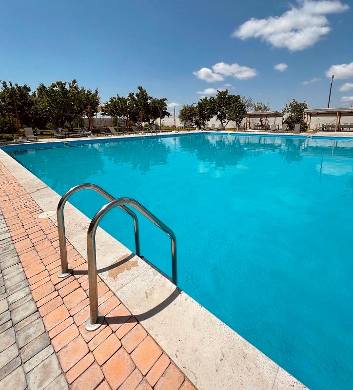 bacotya-loxavazan-laazur-pool-ashtarak-ujan