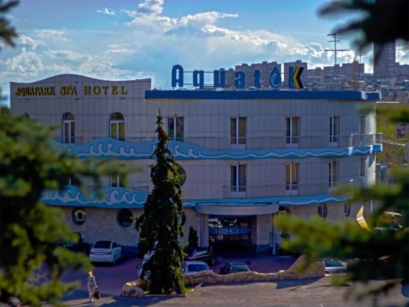 hangist-yerevanum-aquatek-resort-spa-hotel