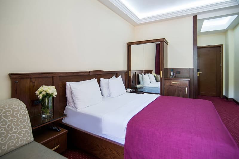standart-room-elegant-hotel