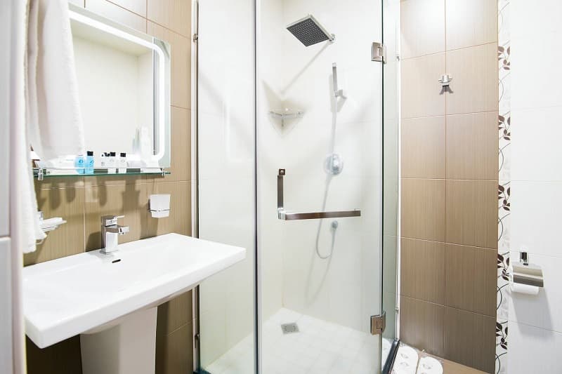 standart-bathroom
