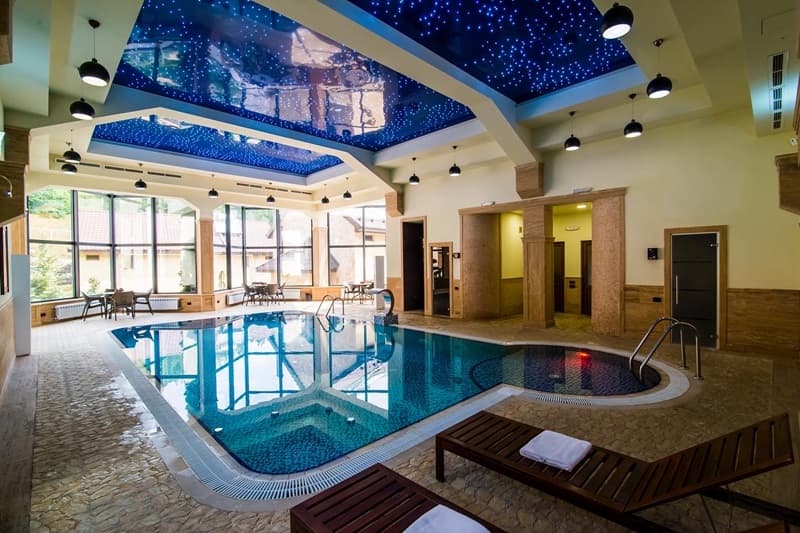լողավազան-elegant-hotel-tsaghkadzor