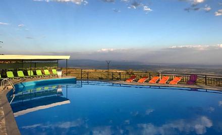 swimming-outdoor-pool-amberd-hotel